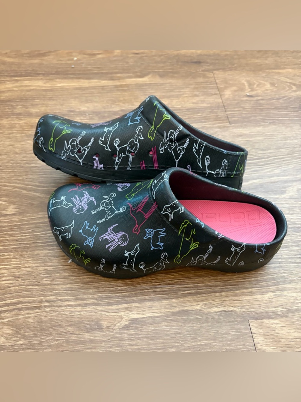Dansko Kane Dog Lover Print EVA Clogs Size 38 US 7.5-8 Vet Groomer Waterproof